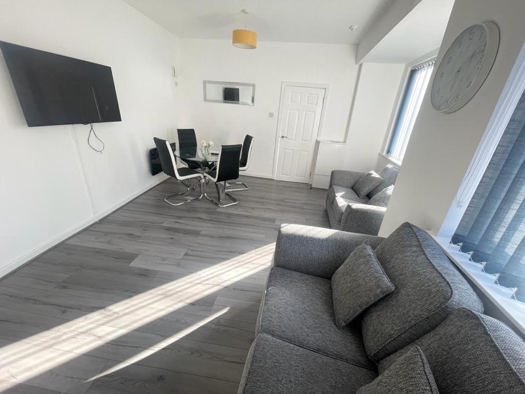 The Belmont Suite Sasco Apartments Blackpool Esterno foto